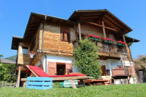 Гостиница B&B Casa Delle Fate  Камподенно